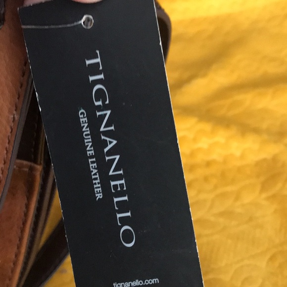 Tignanello Genuine Leather purse ! New with tags attached! Trying to downsize 🤗 - Picture 3 of 5